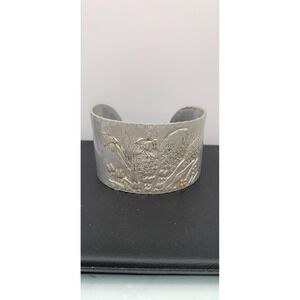 Vintage Everlast Hand Forged Metal Aluminum Cuff Bracelet Flowers Wearable Art